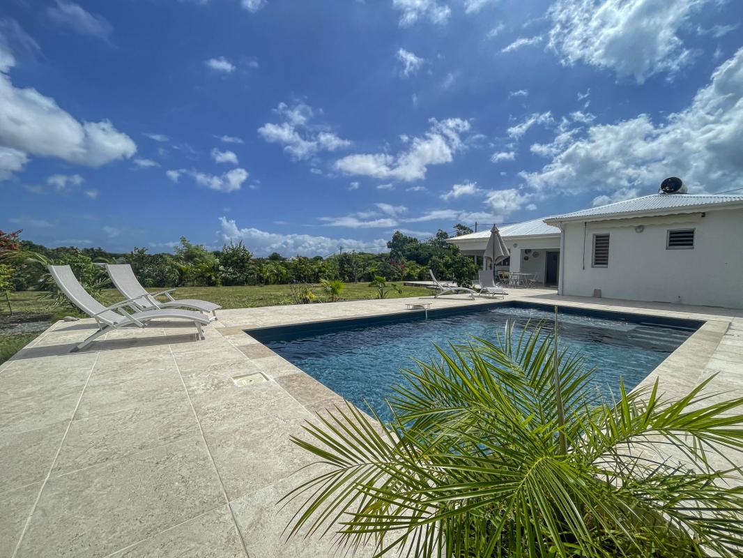 Location villa  2 chambres Saint François Guadeloupe-piscine-2